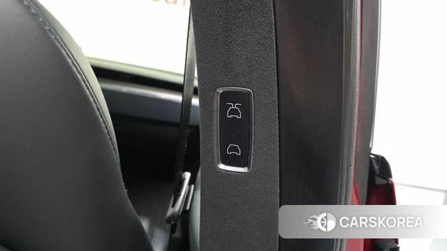 Tesla Model X id 4308652 из Кореи 27
