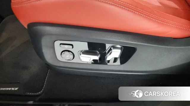 BMW X6M (G06) id 4381287 из Кореи 27