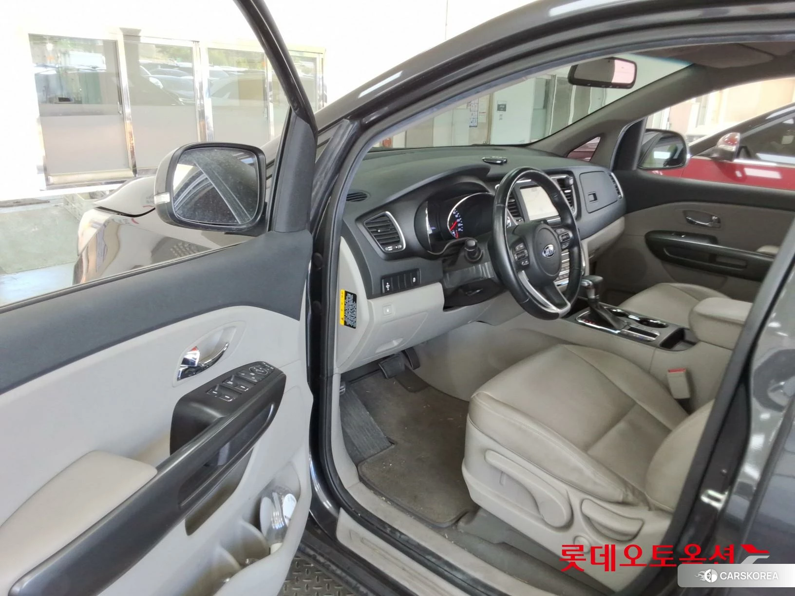 Kia Carnival id 4296909 из Кореи 27