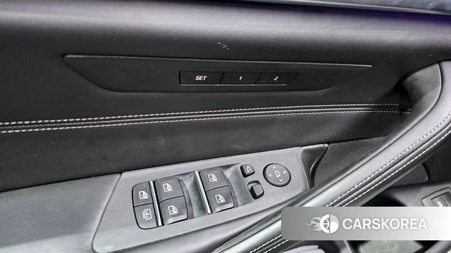 BMW 5 Series (G30) id 4318278 из Кореи 27