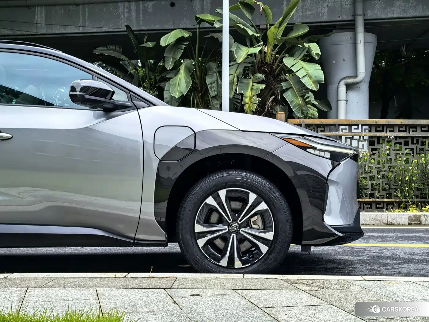 Toyota bZ4X id 4629499 из Китая 27