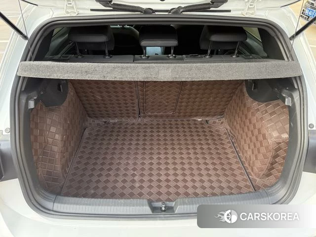 Volkswagen Golf id 4271650 из Китая 27