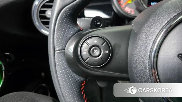 Mini Cooper S id 4741838 из Кореи 27