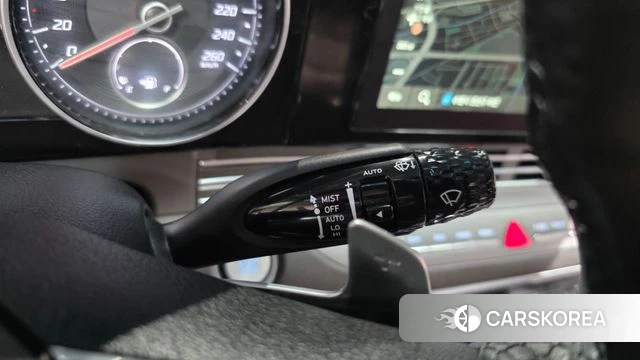Hyundai The New Grandeur IG Hybrid id 4383850 из Кореи 27