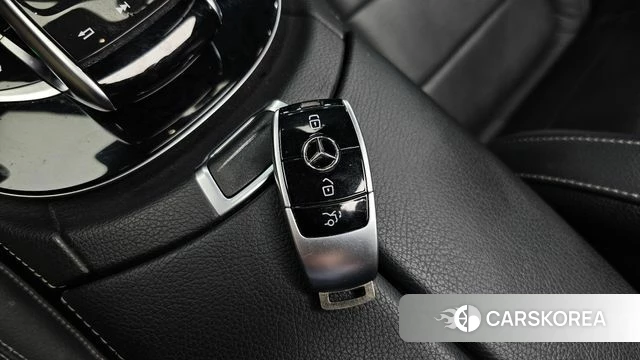 Mercedes-Benz E-Class W213 id 4508375 из Кореи 27