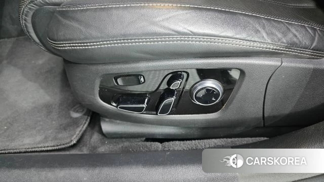 Genesis G90 id 4746420 из Кореи 27