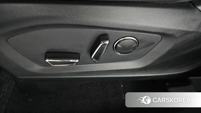 Ford Explorer 6th Generation id 4471082 из Кореи 27