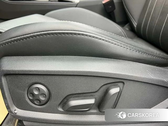 Audi Q5L id 4297770 из Китая 27