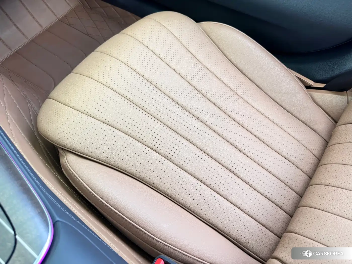 Mercedes-Benz E-Class id 4546705 из Китая 27