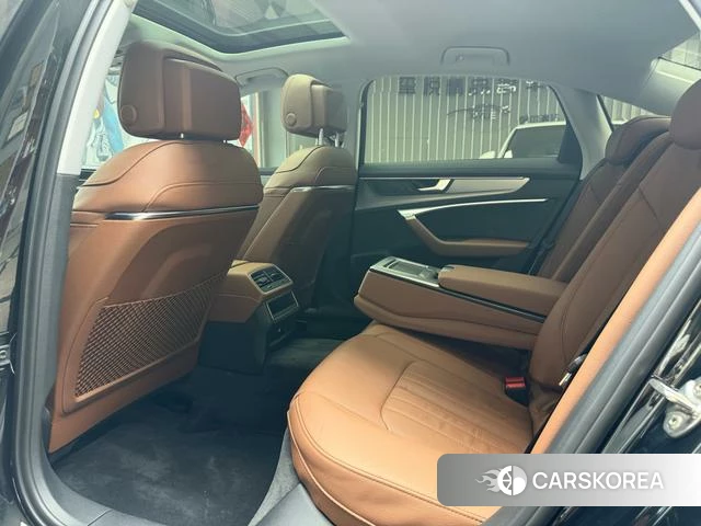 Audi A6L id 4342137 из Китая 27