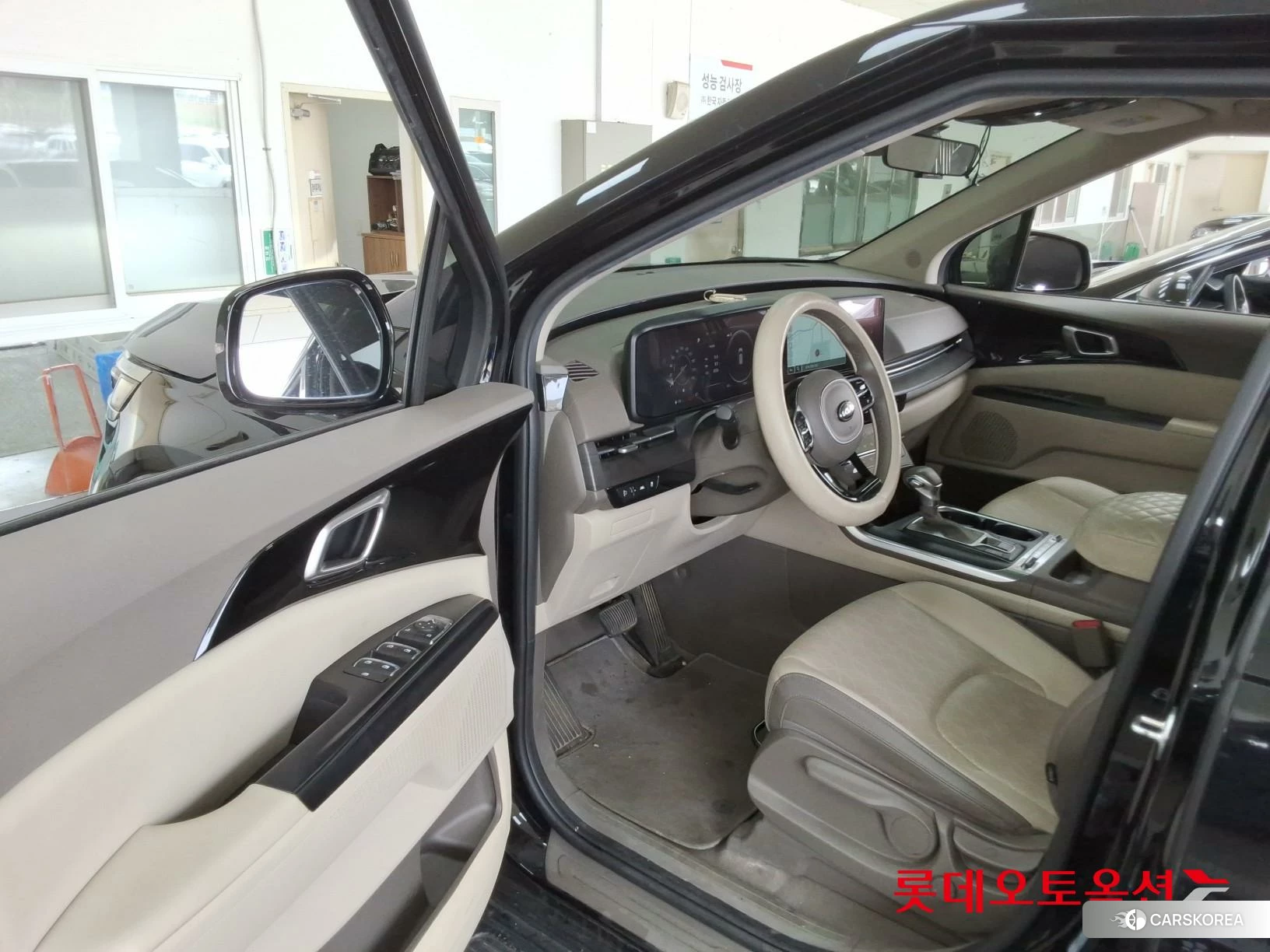 Kia Carnival id 3888397 из Кореи 27