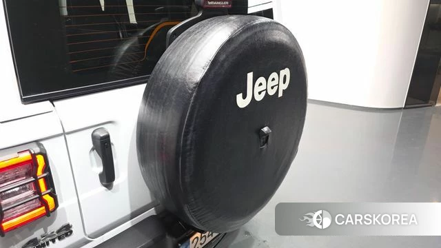 Jeep Wrangler (JL) id 4389352 из Кореи 27