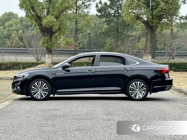Volkswagen Passat id 4253812 из Китая 27