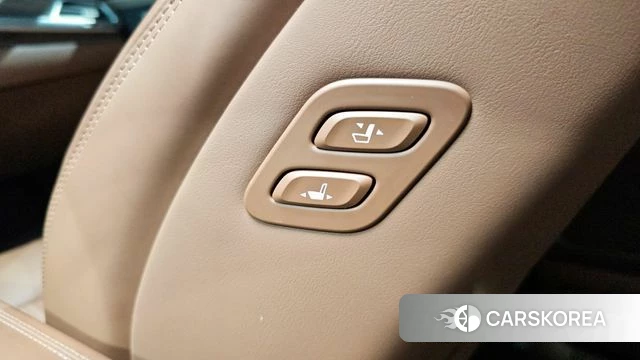 Genesis G90 id 4232100 из Кореи 27