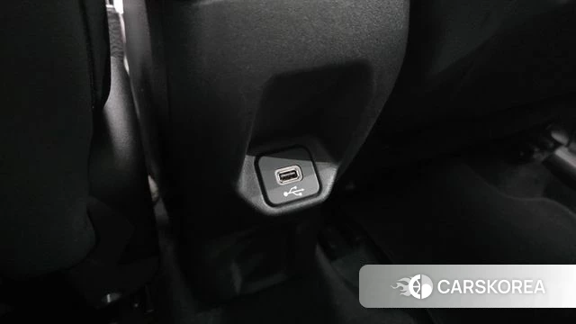Jeep Renegade id 4769711 из Кореи 27