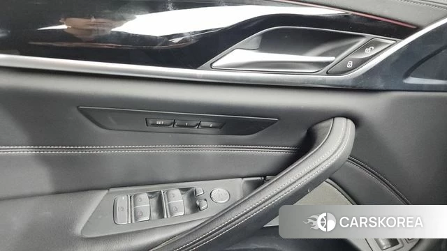 BMW 5 Series (G30) id 4383772 из Кореи 27