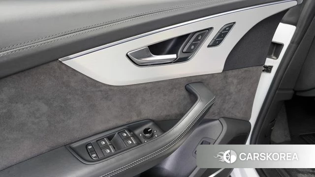 Audi Q8 (4M) id 4231928 из Кореи 27