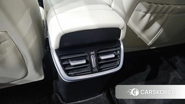 Hyundai The New Grandeur IG id 4696965 из Кореи 27