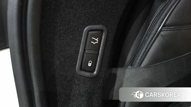 Maserati Levante id 4677857 из Кореи 27