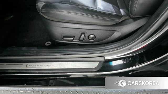 Hyundai The New Grandeur IG id 4397086 из Кореи 27