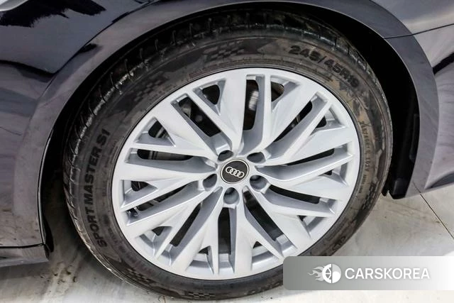 Audi A7L id 4256884 из Китая 27