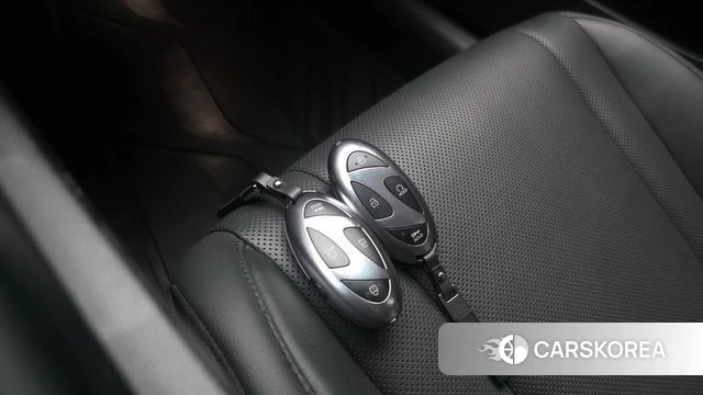 Hyundai Grandeur (GN7) id 4879739 из Кореи 27