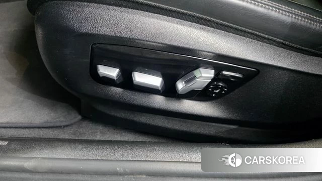 BMW 5 Series (G30) id 4188265 из Кореи 27