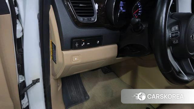 Kia The New Carnival id 4447020 из Кореи 27