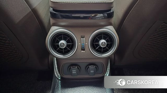 Kia Stinger id 4667809 из Кореи 27