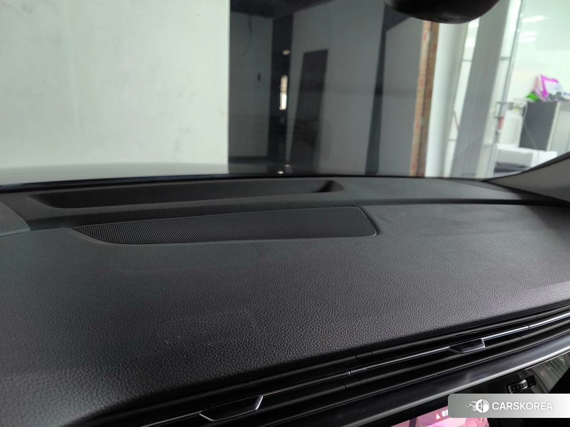 Audi Q8 id 4462112 из Китая 27