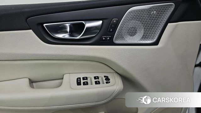 Volvo XC60 second Generation id 4487706 из Кореи 27