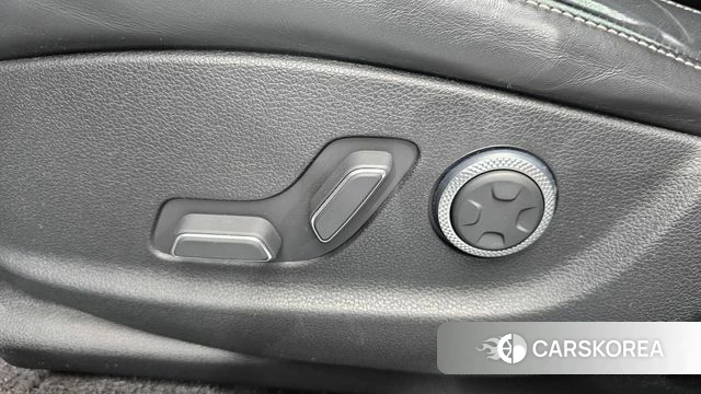 Genesis GV80 id 4848695 из Кореи 27