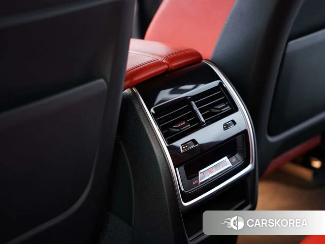 BMW X5 M id 4239124 из Китая 27