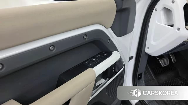 Land Rover Defender (L663) id 4195721 из Кореи 27