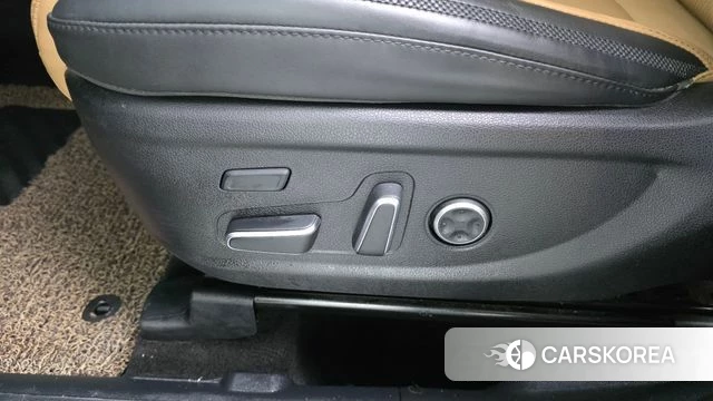 Hyundai The New Santa Fe id 4864704 из Кореи 27