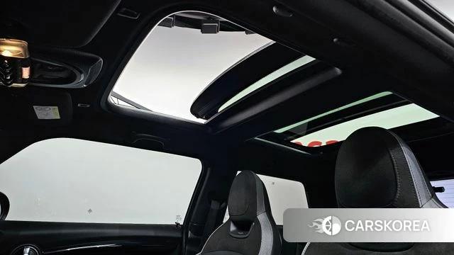 Mini Cooper S id 4302868 из Кореи 27