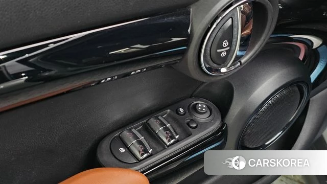 Mini Cooper S id 4720868 из Кореи 27