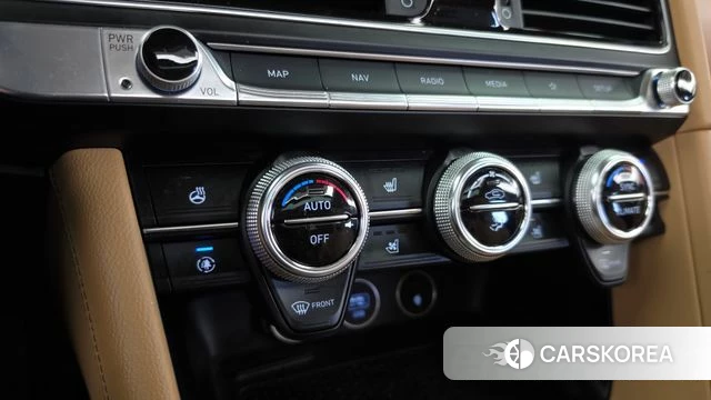 Genesis The New G70 id 4864349 из Кореи 27