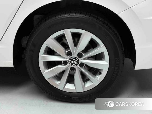 Volkswagen Bora id 4374680 из Китая 27