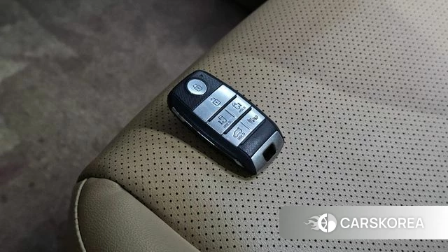 Kia The New Carnival id 4776255 из Кореи 27