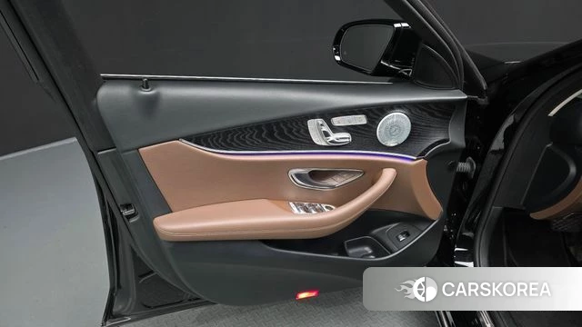 Mercedes-Benz E-Class W213 id 4732219 из Кореи 27
