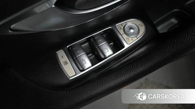 Mercedes-Benz E-Class W213 id 4717649 из Кореи 27