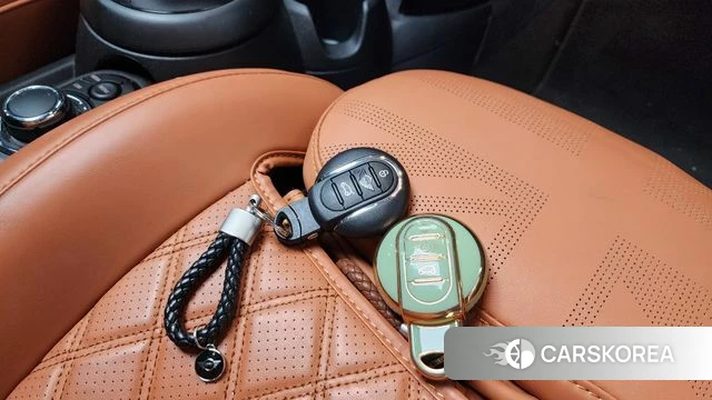 Mini Cooper S id 4494837 из Кореи 27