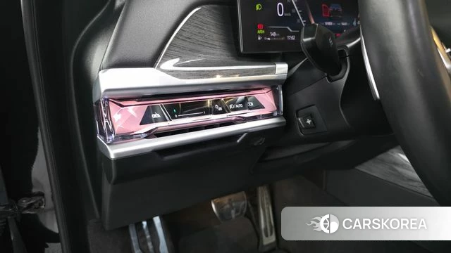 BMW 7 Series (G70) id 4185896 из Кореи 28