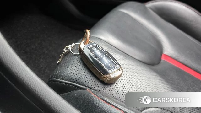 Hyundai Veloster (JS) id 4525210 из Кореи 28