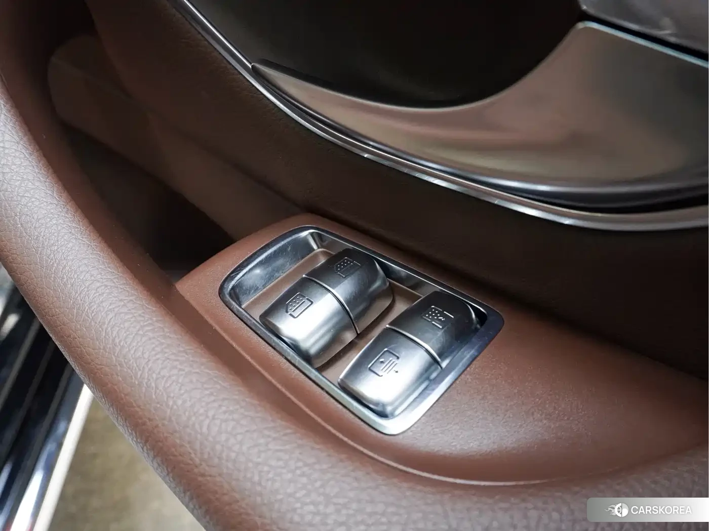 Mercedes-Benz E-Class id 4669471 из Китая 28