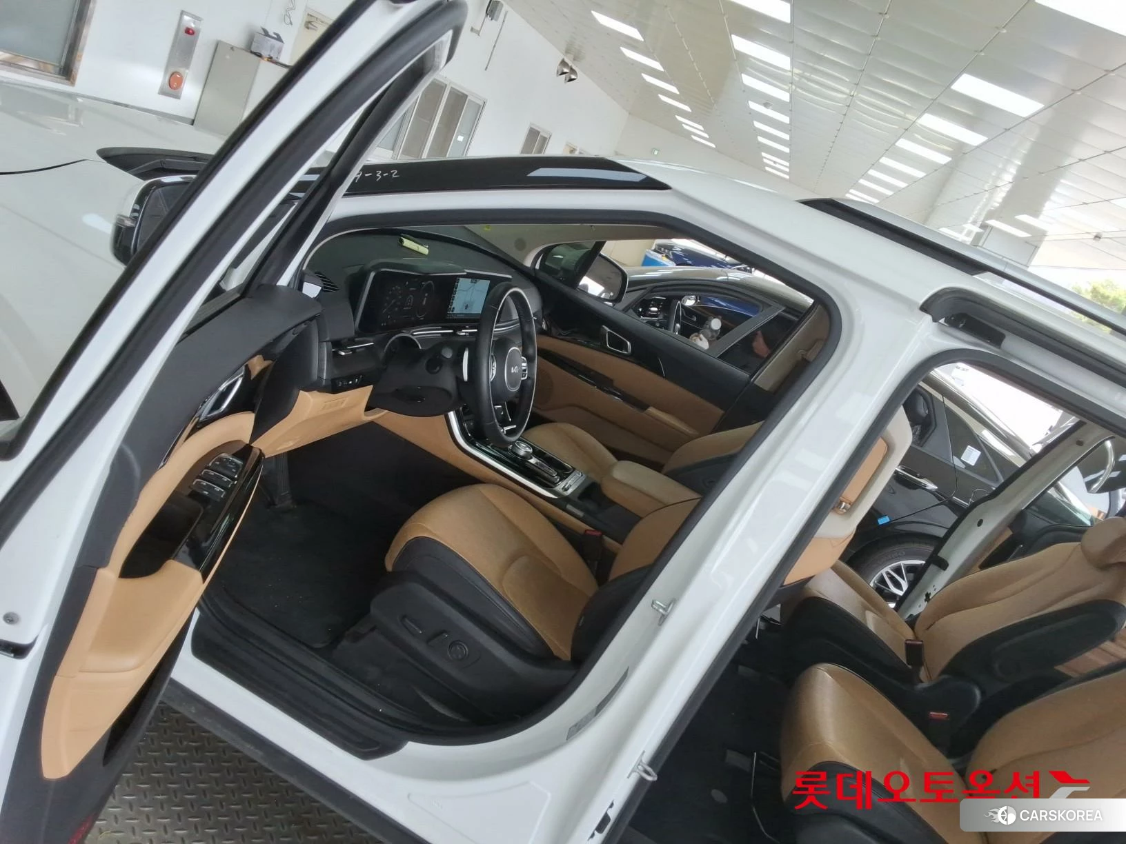 Kia Carnival id 3888290 из Кореи 28