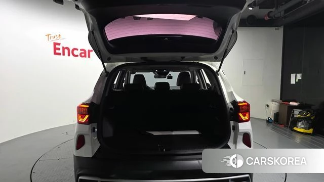 Kia Seltos id 4389783 из Кореи 28