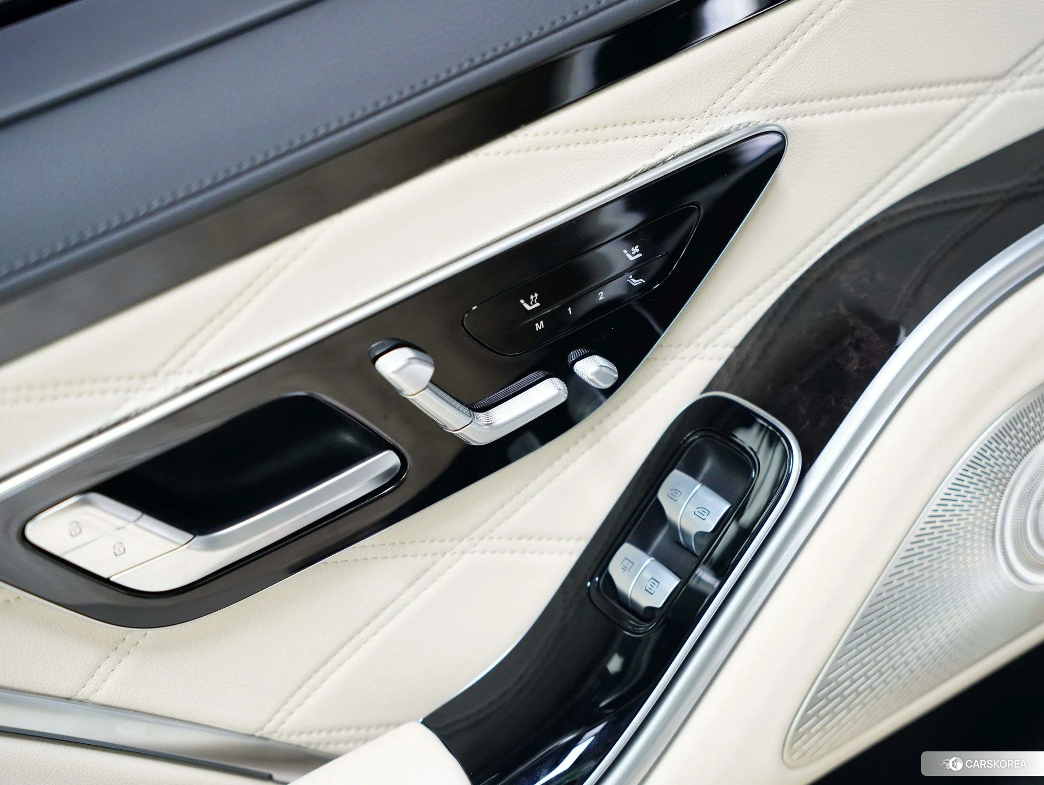 Mercedes-Benz Maybach S-class id 4512386 из Китая 28