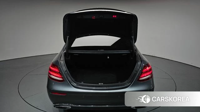 Mercedes-Benz E-Class W213 id 4476860 из Кореи 28
